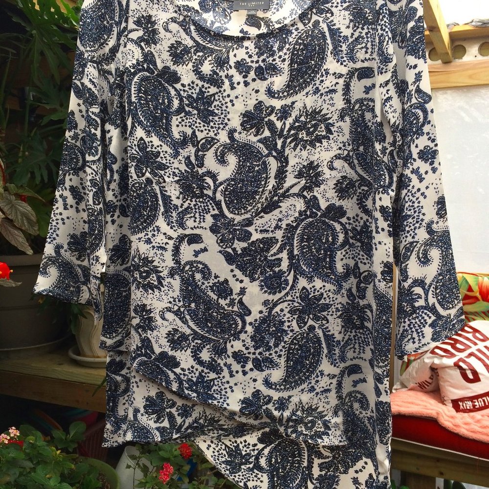 The Limited White and Navy Paisley Print Top, Size XS